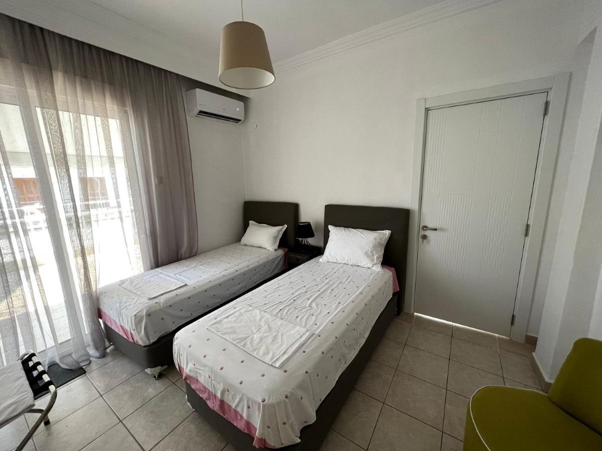 Kouros Center V Apartment